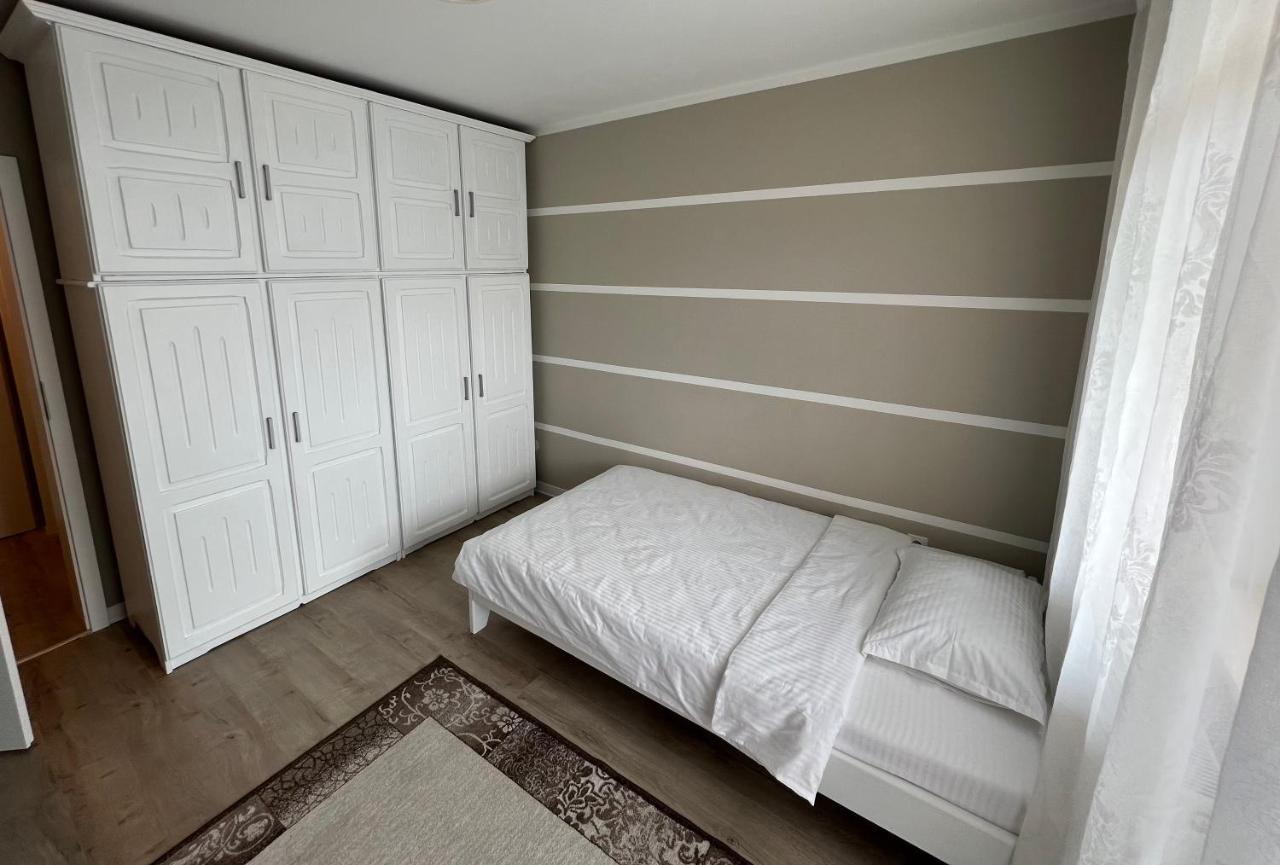 Orhideea Alba Iulia Apartamento Exterior foto